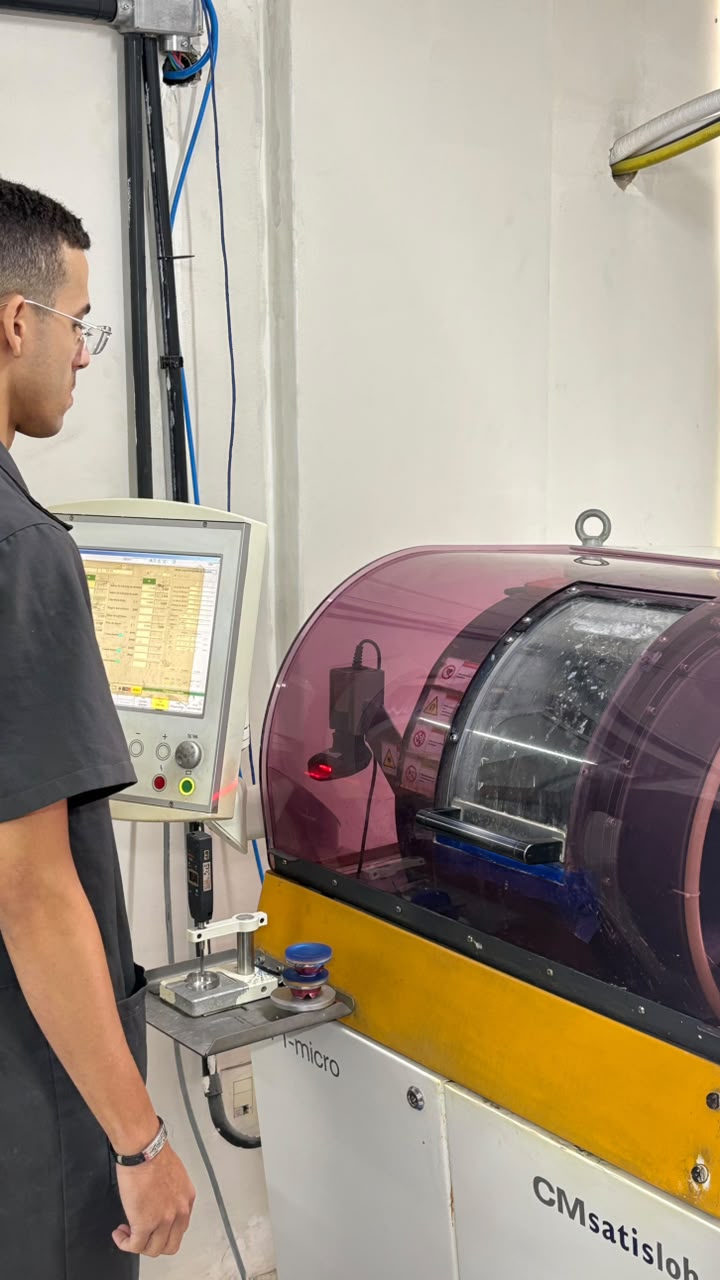 Equipamento óptico em operação