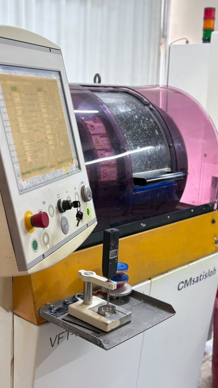 Painel de controle do equipamento digital de surfaçagem